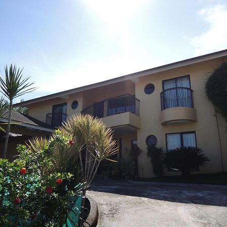 Palms Seaside Inn And Resort Medellin Экстерьер фото