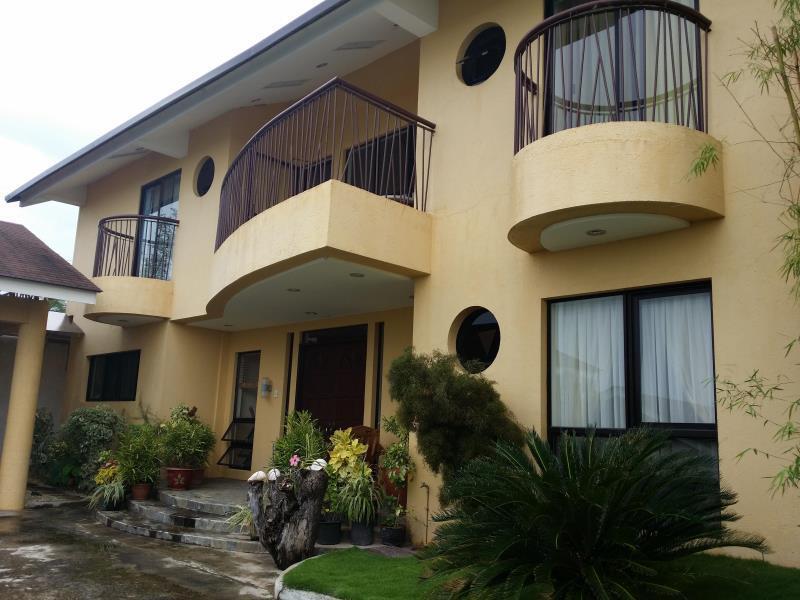 Palms Seaside Inn And Resort Medellin Экстерьер фото