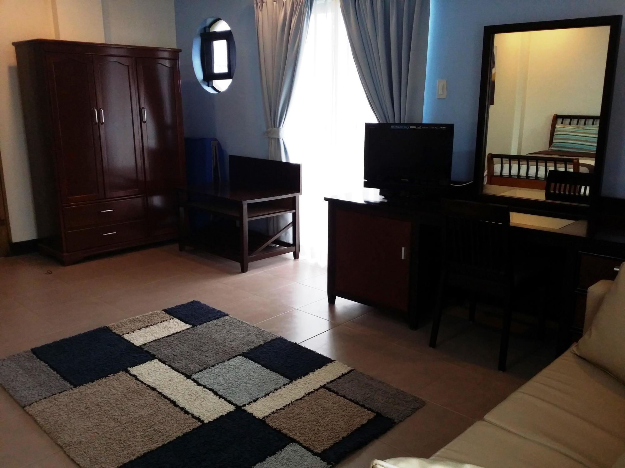 Palms Seaside Inn And Resort Medellin Экстерьер фото