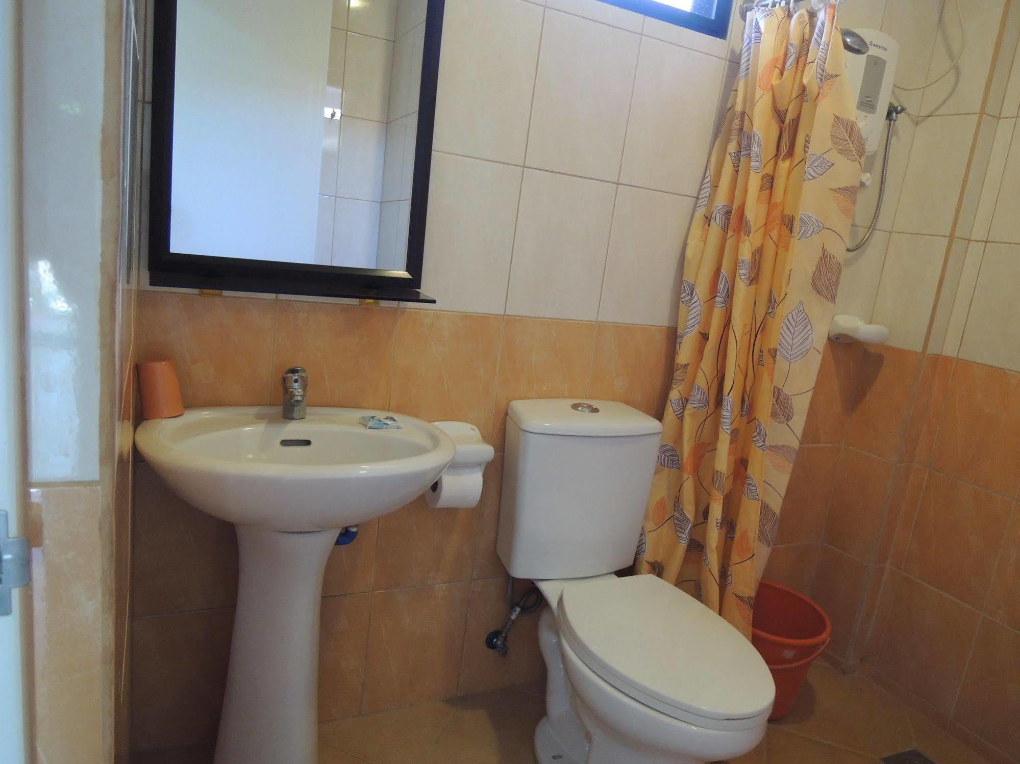Palms Seaside Inn And Resort Medellin Экстерьер фото