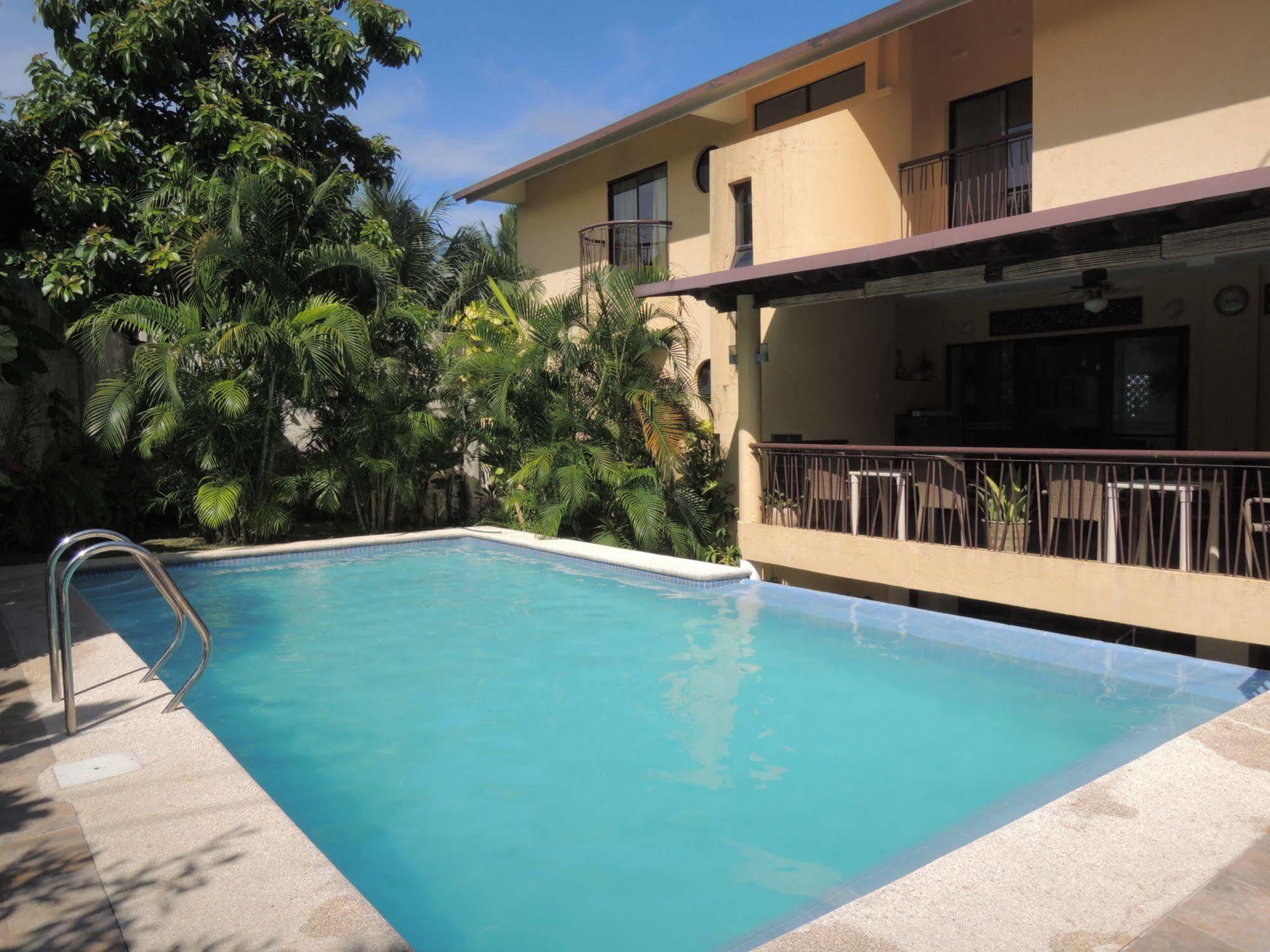 Palms Seaside Inn And Resort Medellin Экстерьер фото