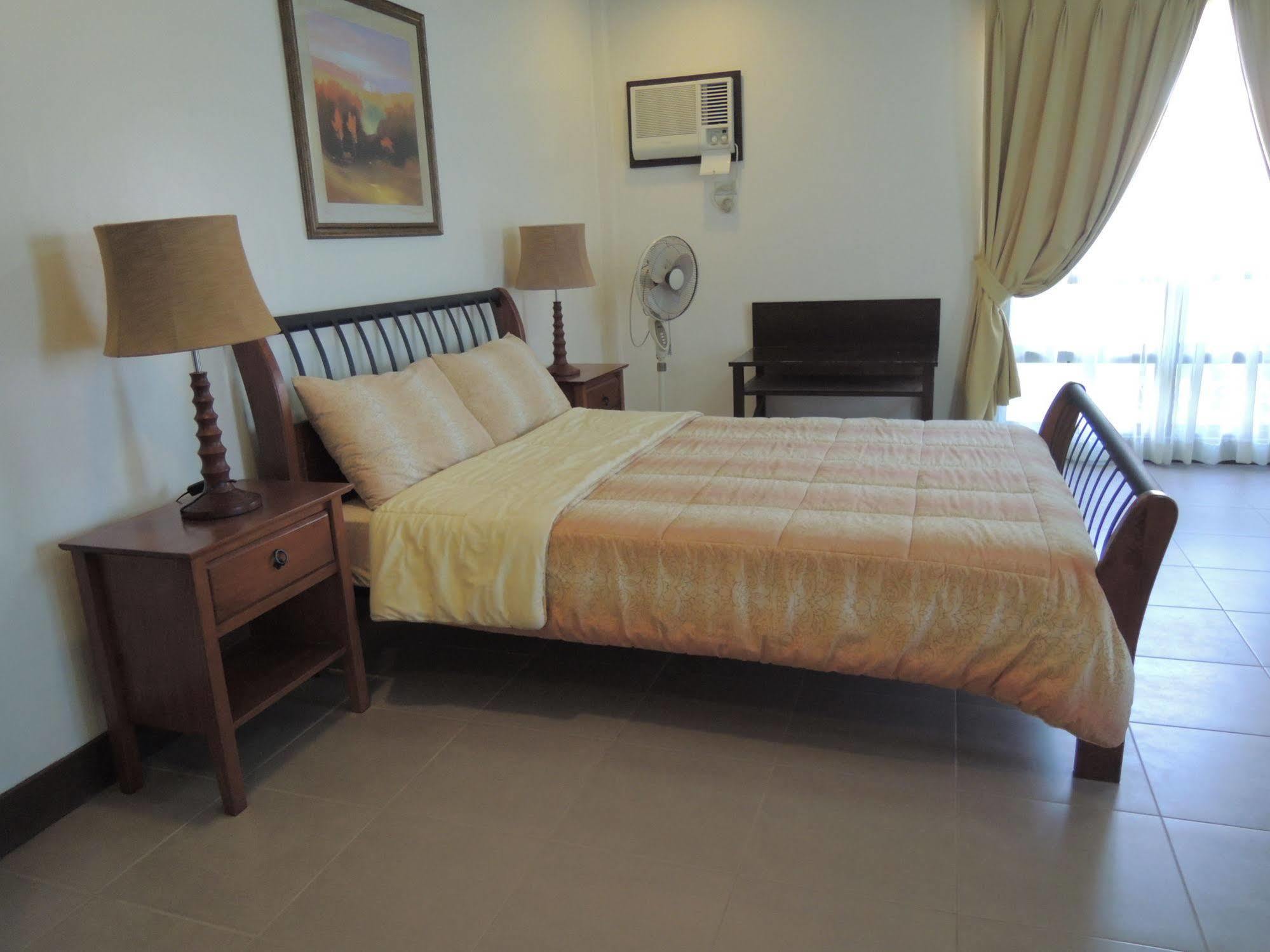 Palms Seaside Inn And Resort Medellin Экстерьер фото