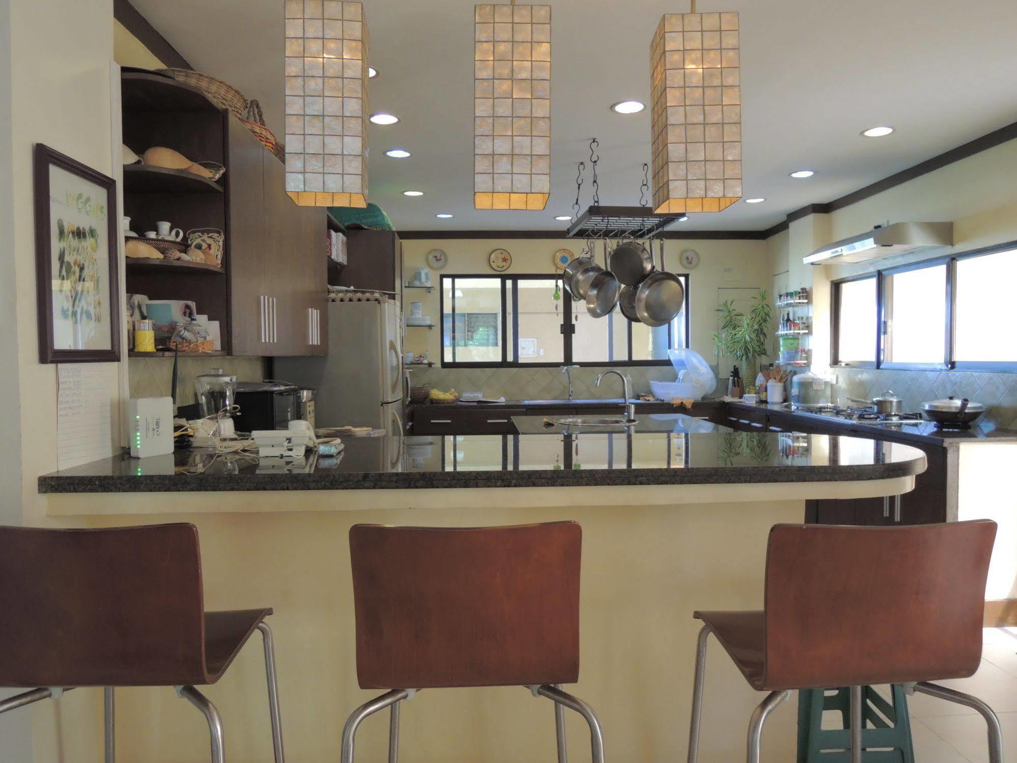 Palms Seaside Inn And Resort Medellin Экстерьер фото